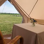 Luxussátor Helles Have Glamping Stege